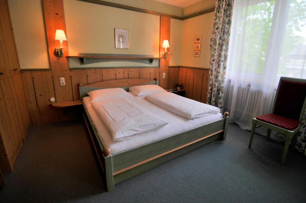 Landgasthof Kirchenwirt Grossraming Chambre photo