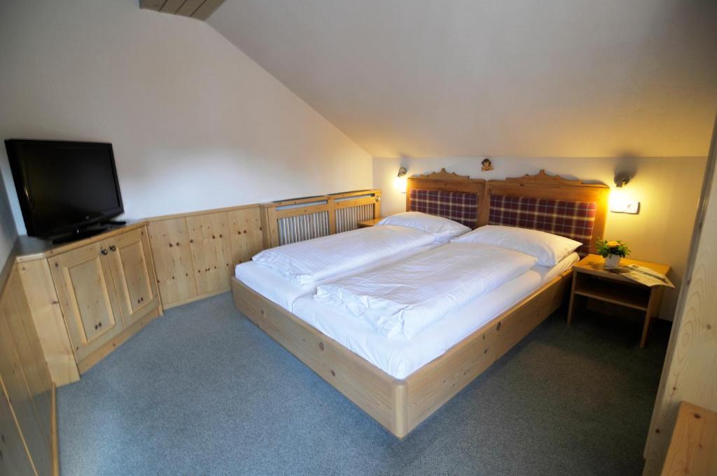 Landgasthof Kirchenwirt Grossraming Chambre photo